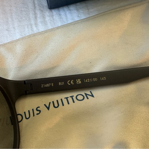 Louis Vuitton LV Waimea Sunglasses - Picture 7 of 9